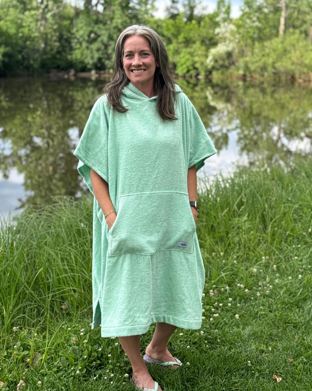 Shoreline Hooded Poncho - Mint Green