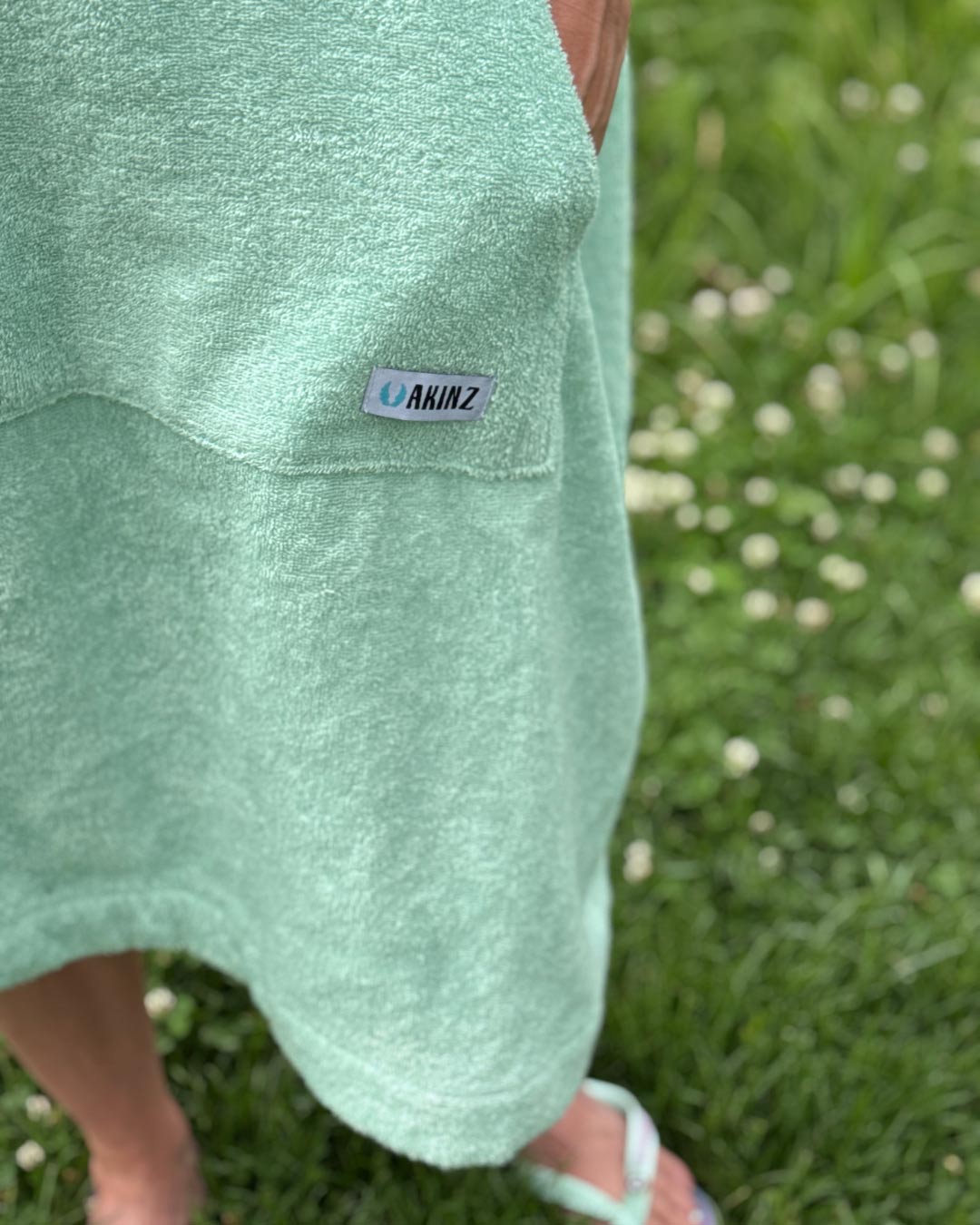 Shoreline Hooded Poncho - Mint Green