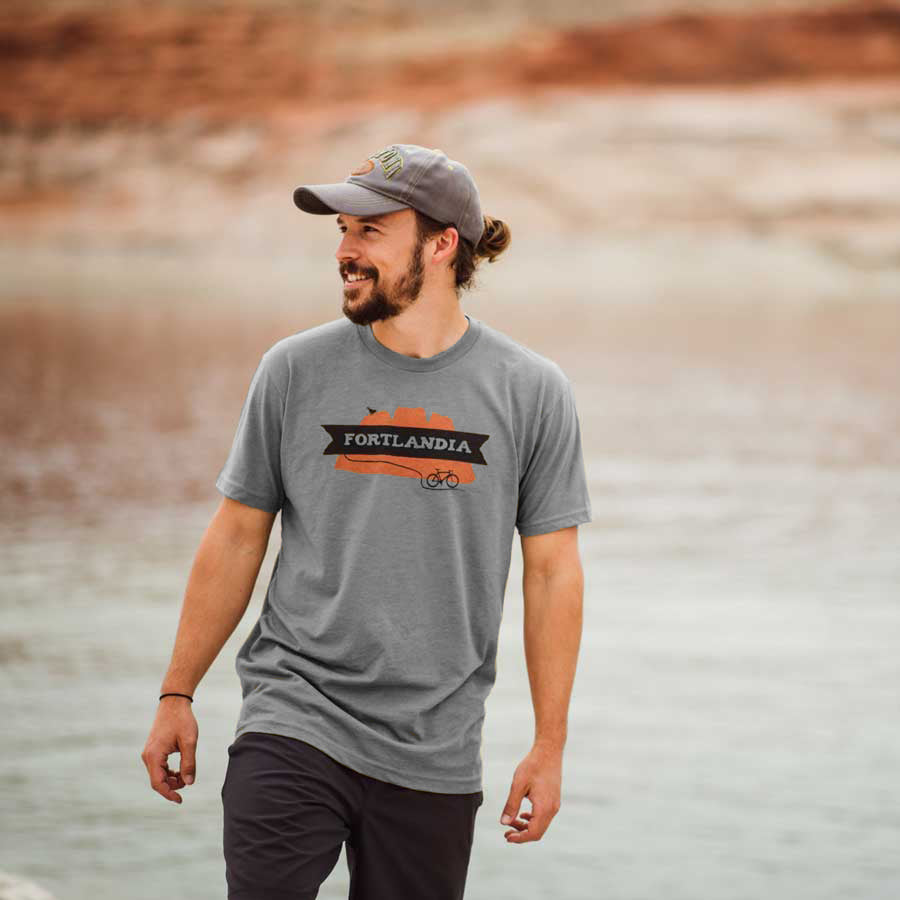Akinz Colorado Flag Clothing for the Adventurer at Heart