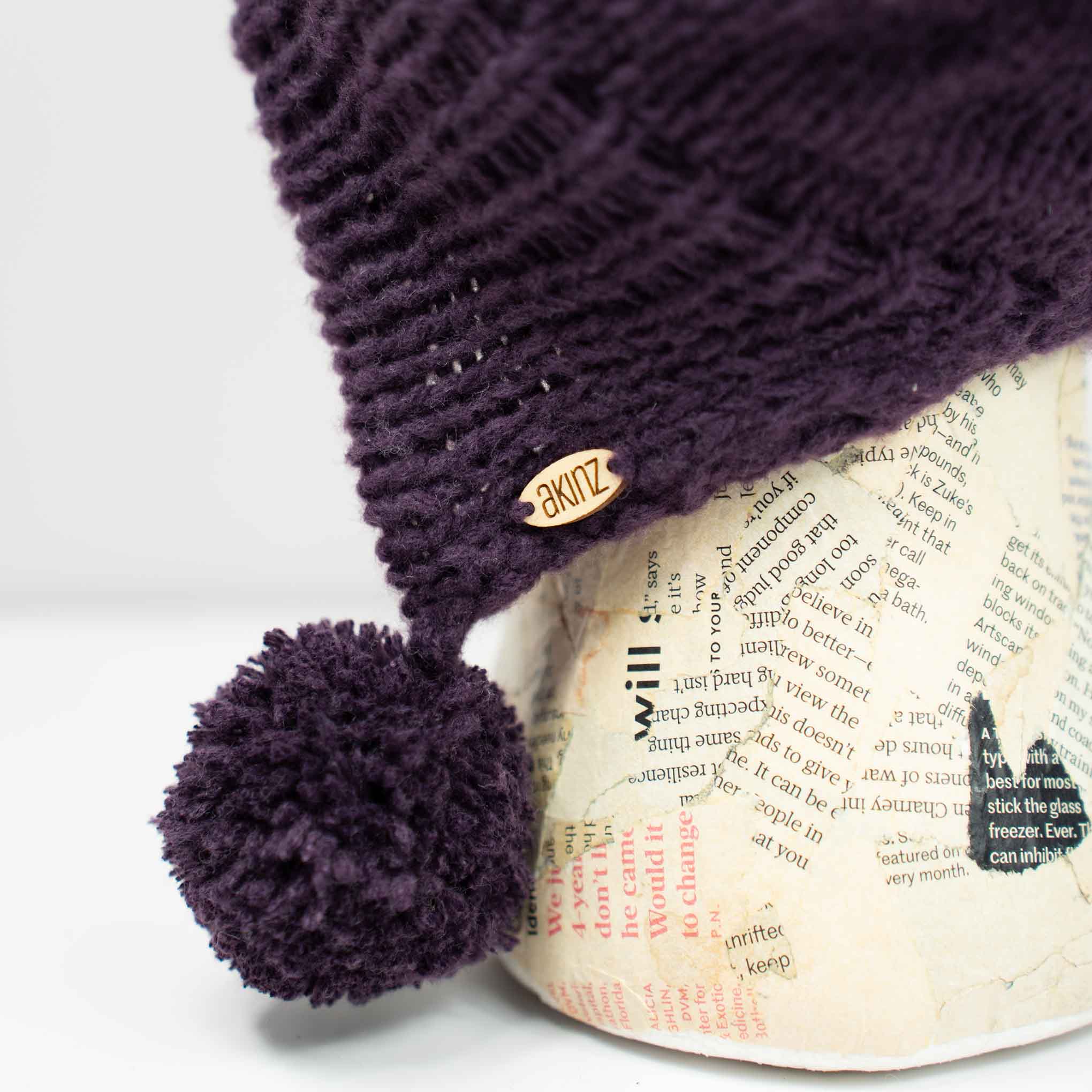 annika_beanie_eggplant_handmade_akinz.jpg