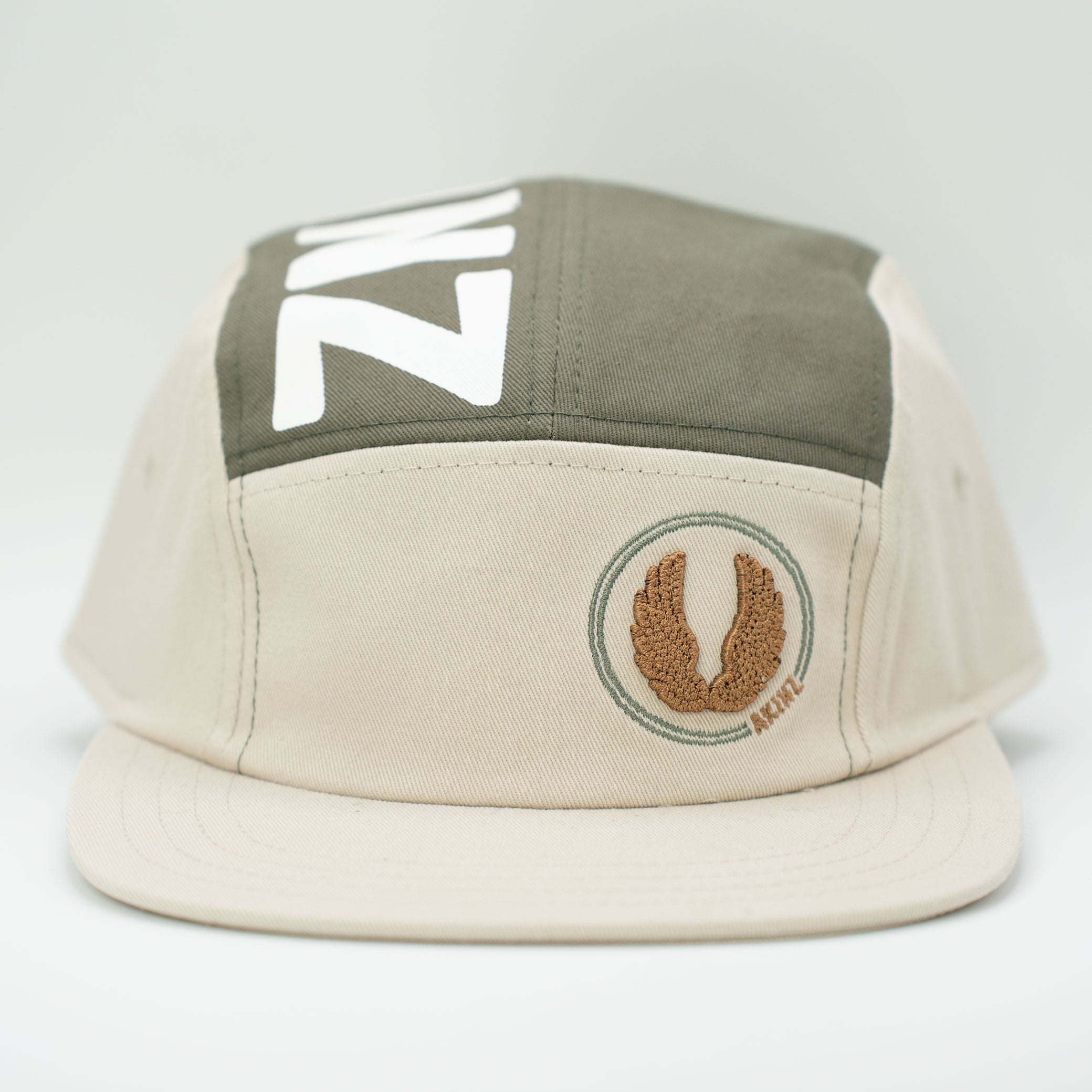 PALACE ベースボールキャップホワイト/ネイビー FRAME 5-PANEL PALACE