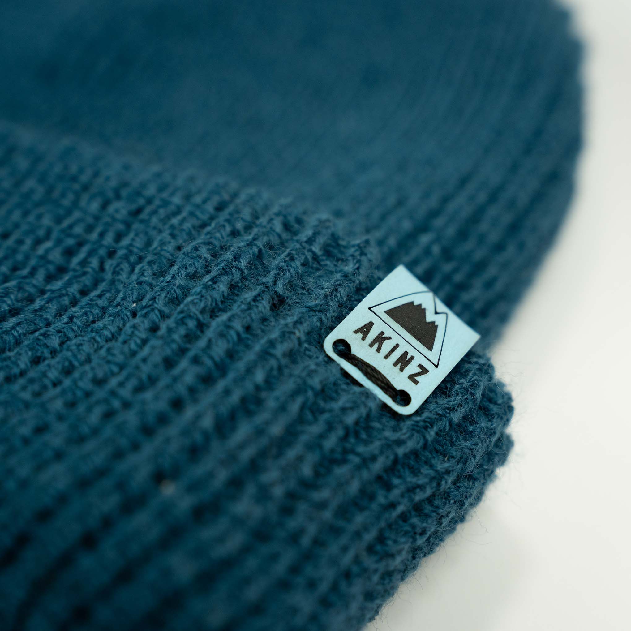 mountain_summit_waffle_beanie_akinz.jpg