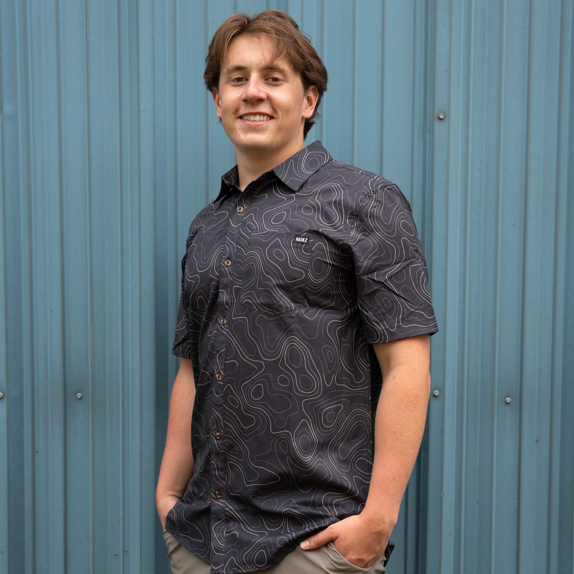 wayfinder-perfomance-button-down-akinz.jpg