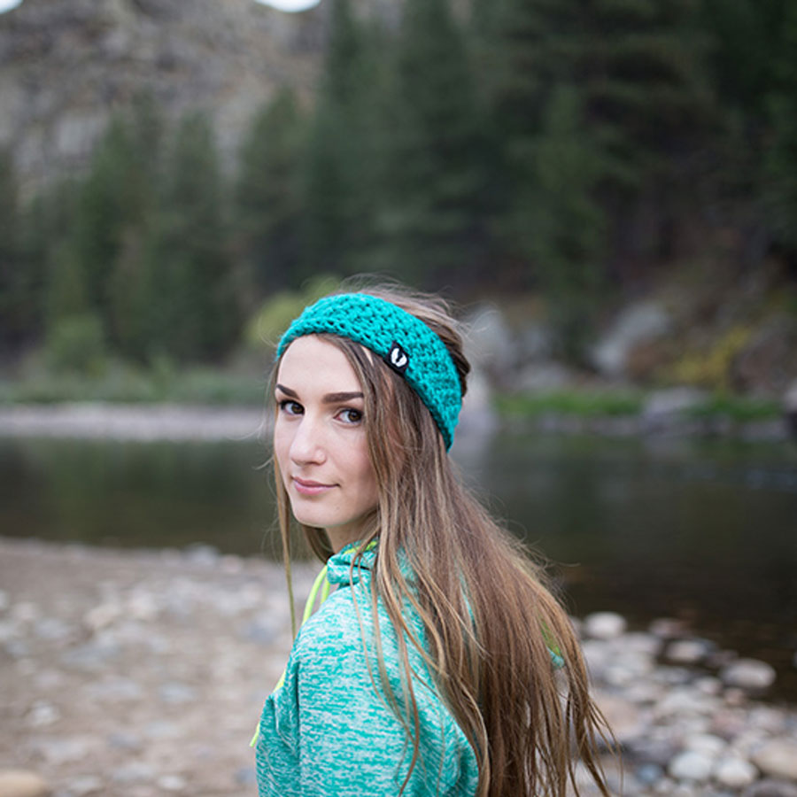 woman wearing chunky crochet teal headband