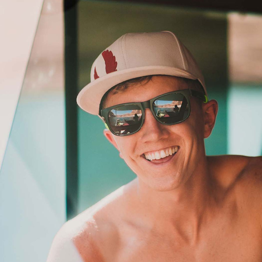 Wings Flat Bill Tan – Akinz - Main Image